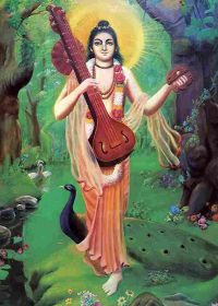 Повторение мантры Харе Кришна обладает большей силой, чем поклонение Божествам.